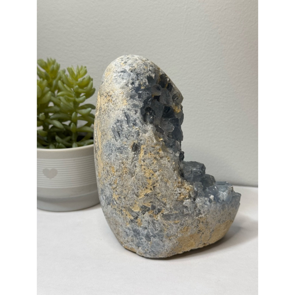 Over 3lb Celestite Freeform/Egg - Picture 3 of 8